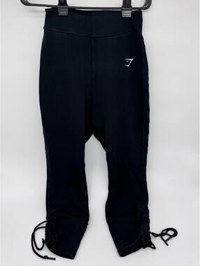 Gymshark Black Ruched Cropped Joggers In A Size Small EUC